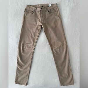 Banana Republic The Traveler Slim Tan Chin